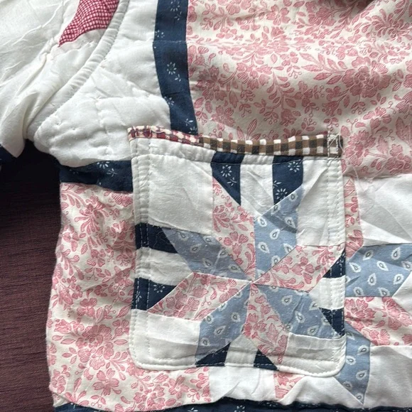 Quilted Jacket with Faux Fur Collar - Picture 3 of 8